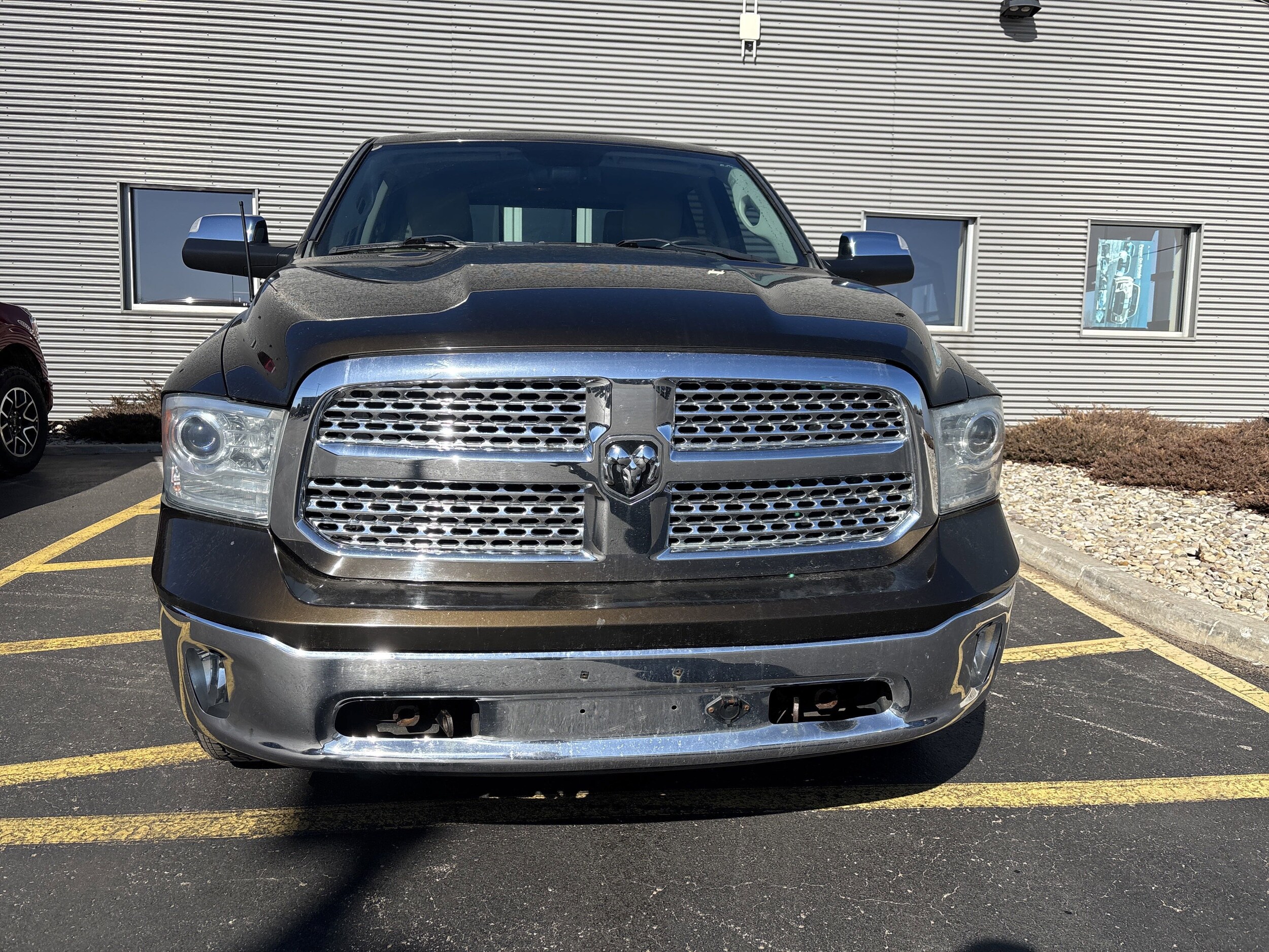 2014 Ram 1500 Laramie photo 2