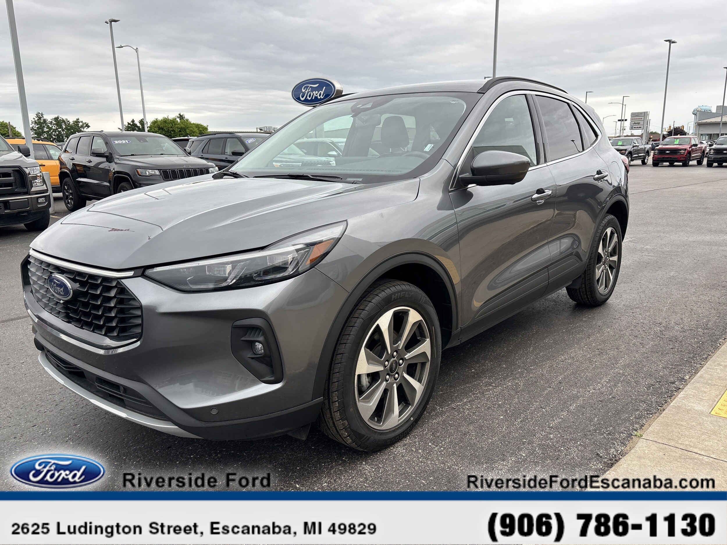 2024 Ford Escape Platinum photo 3