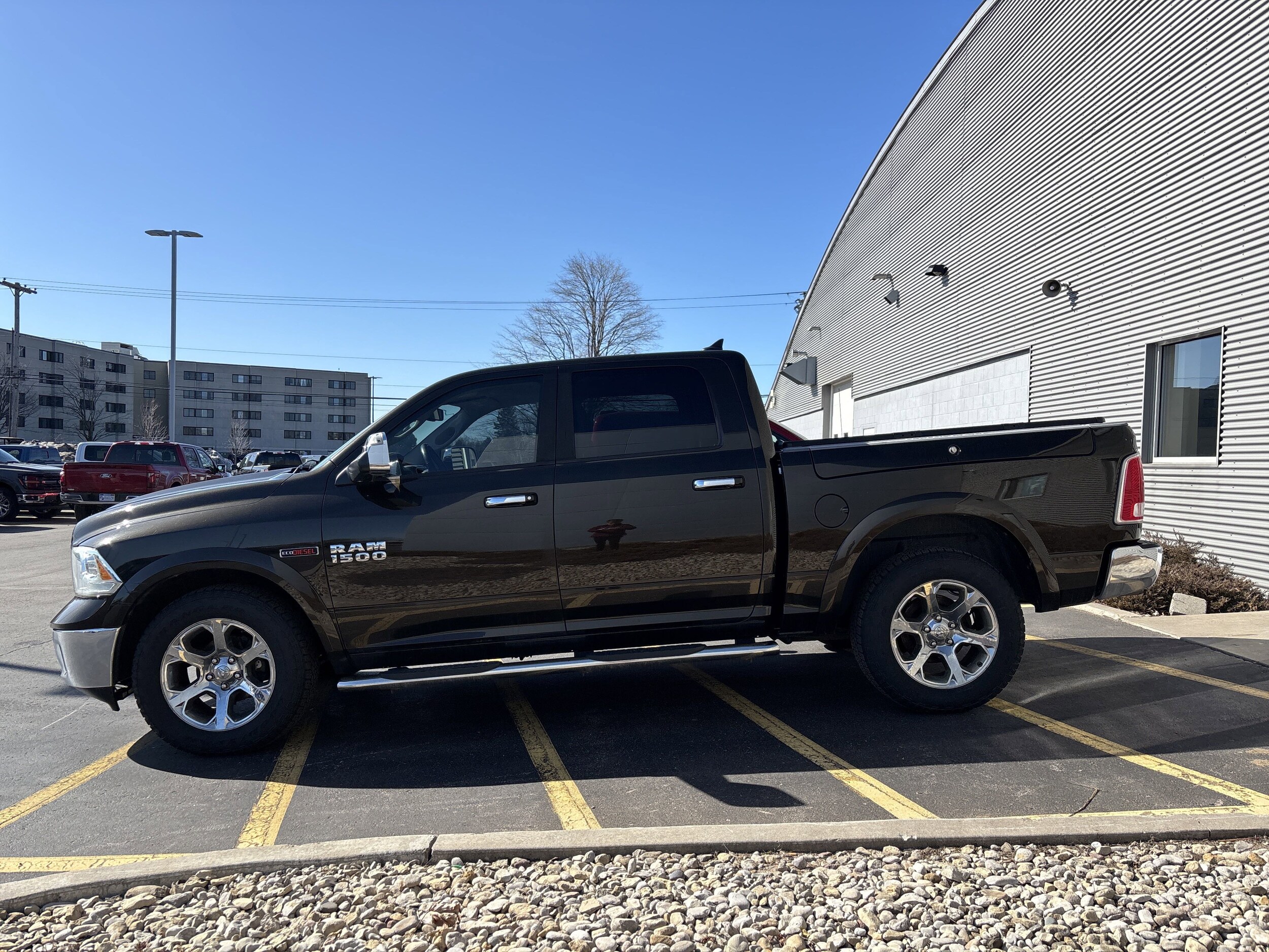 2014 Ram 1500 Laramie photo 4