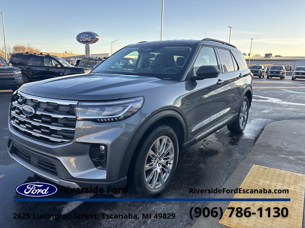 Used 2025 Ford Explorer Active Active 4WD