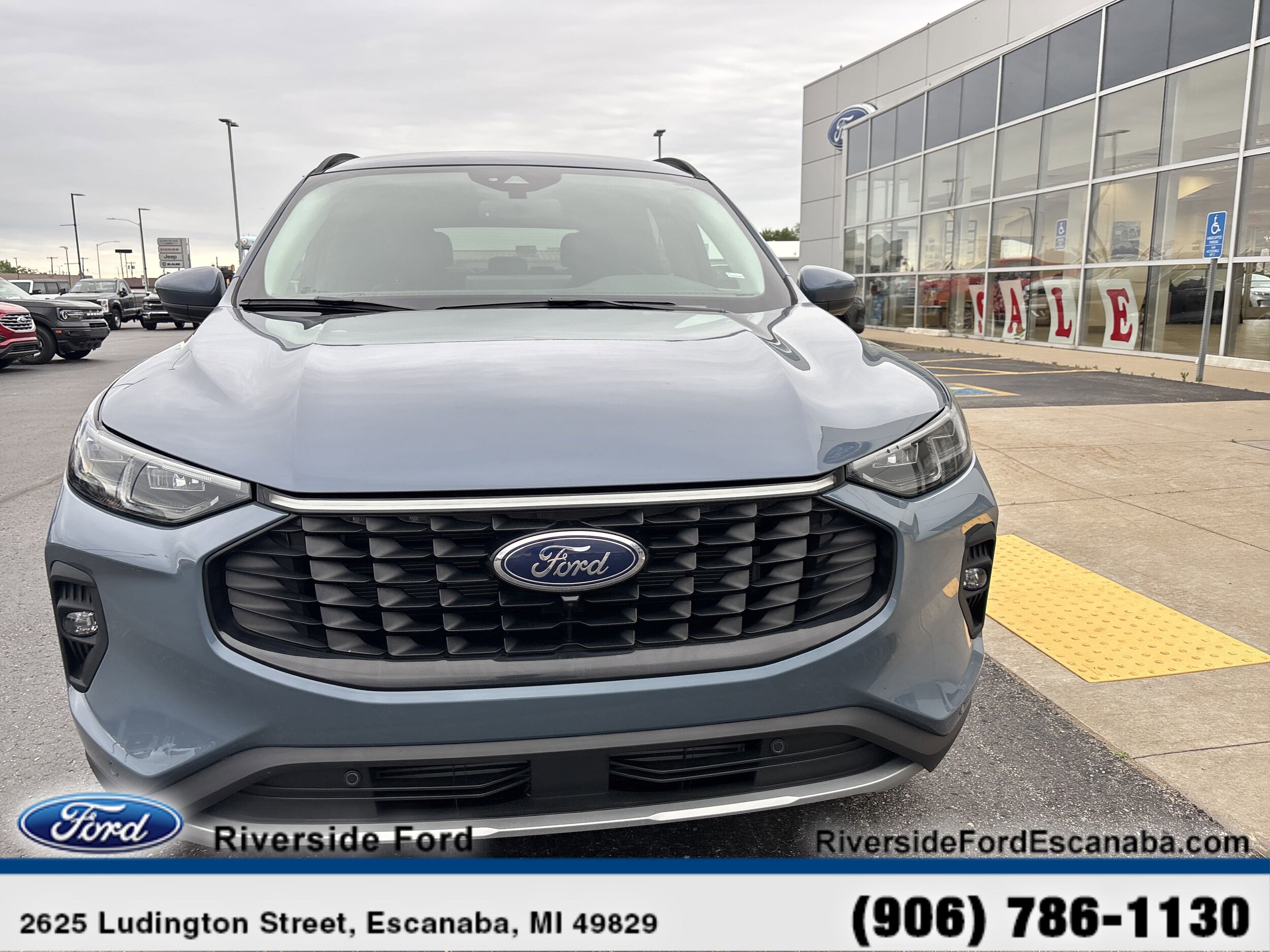 2024 Ford Escape Platinum photo 2