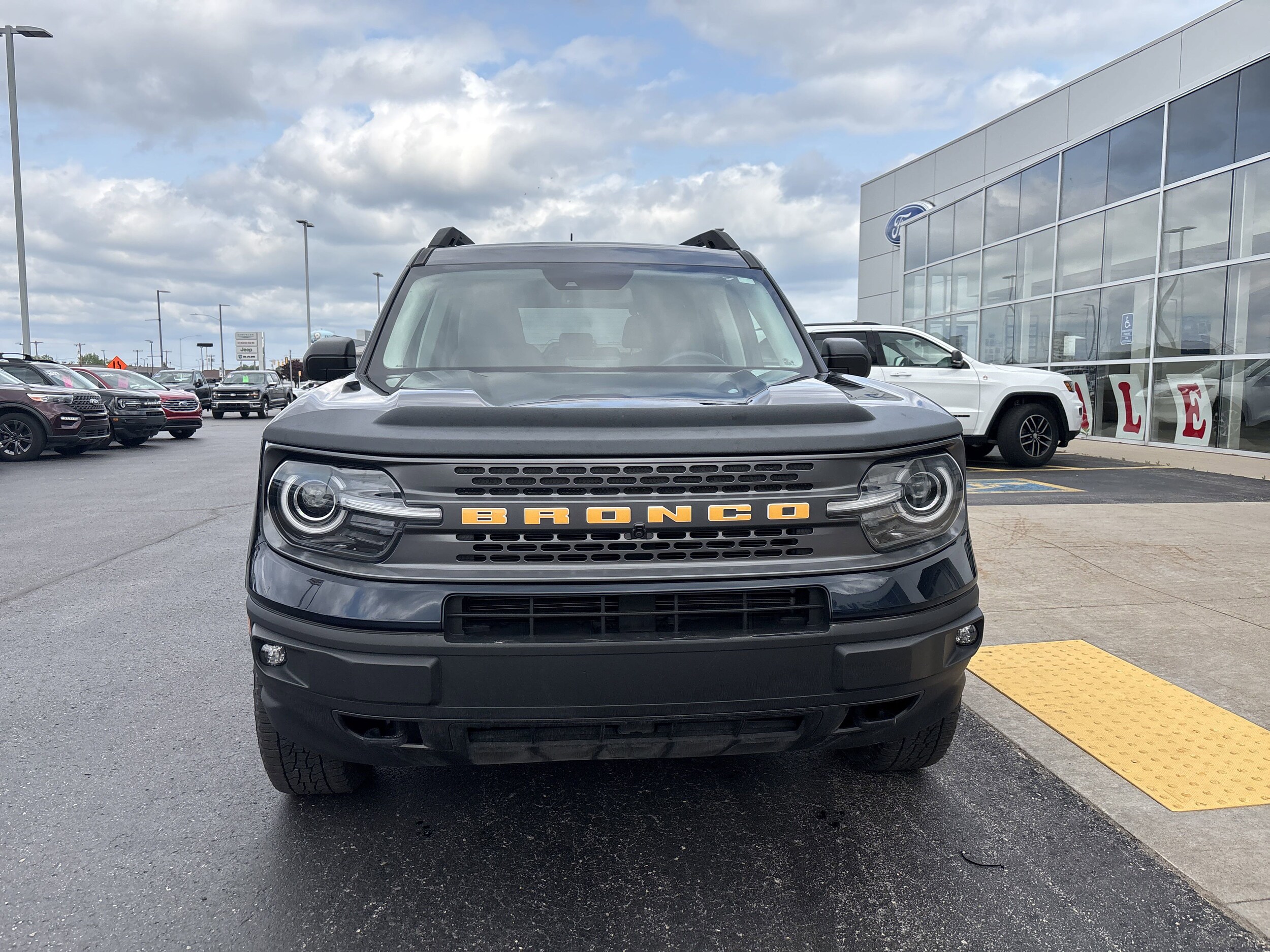 2022 Ford Bronco Sport Badlands photo 2