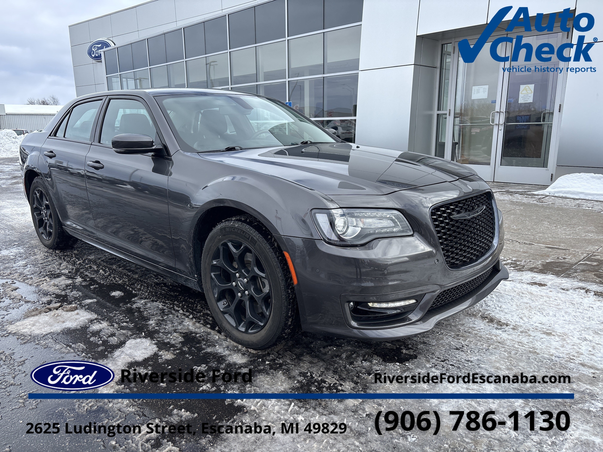 2022 Chrysler 300 Touring L
