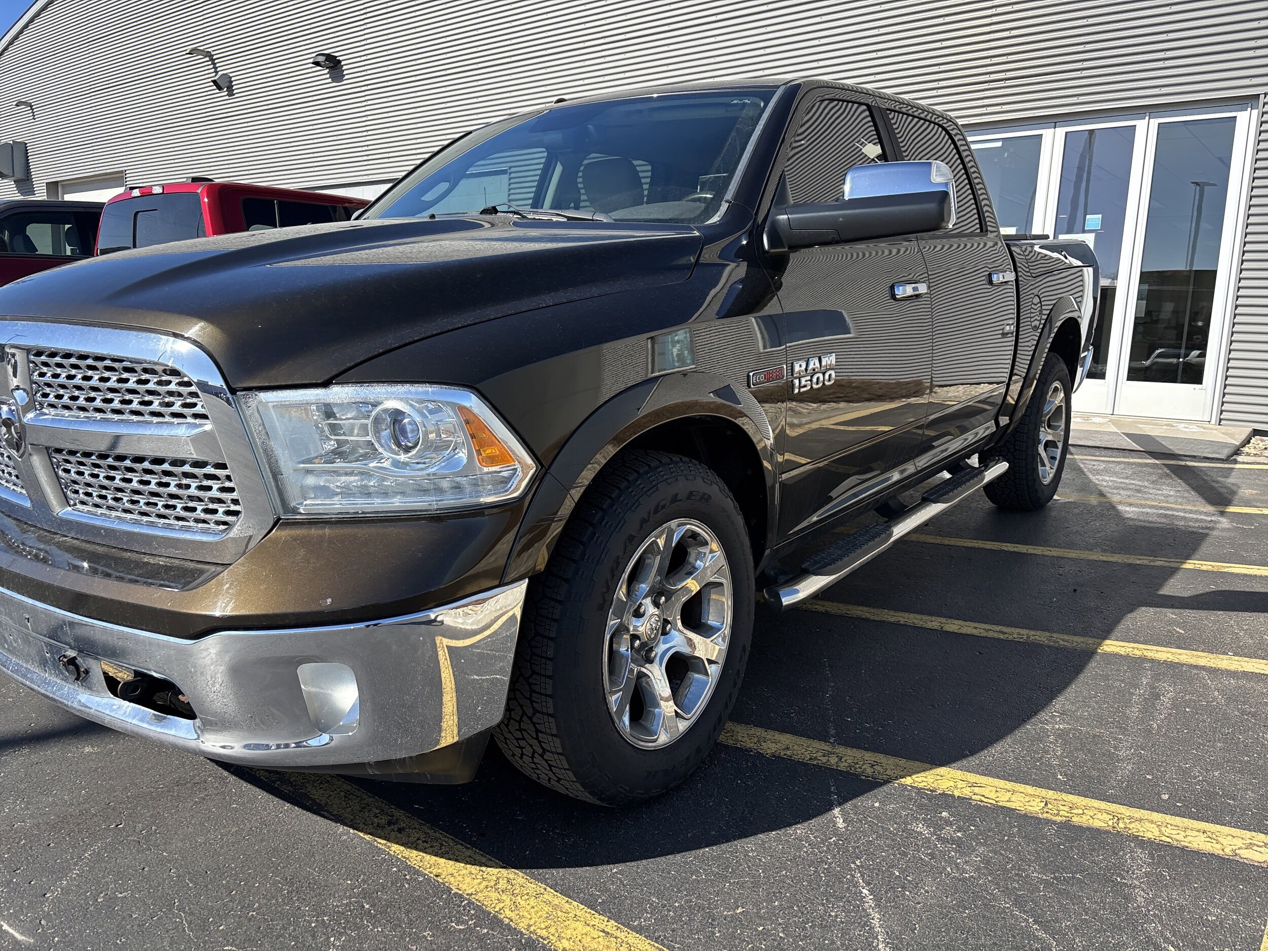 2014 Ram 1500 Laramie photo 3