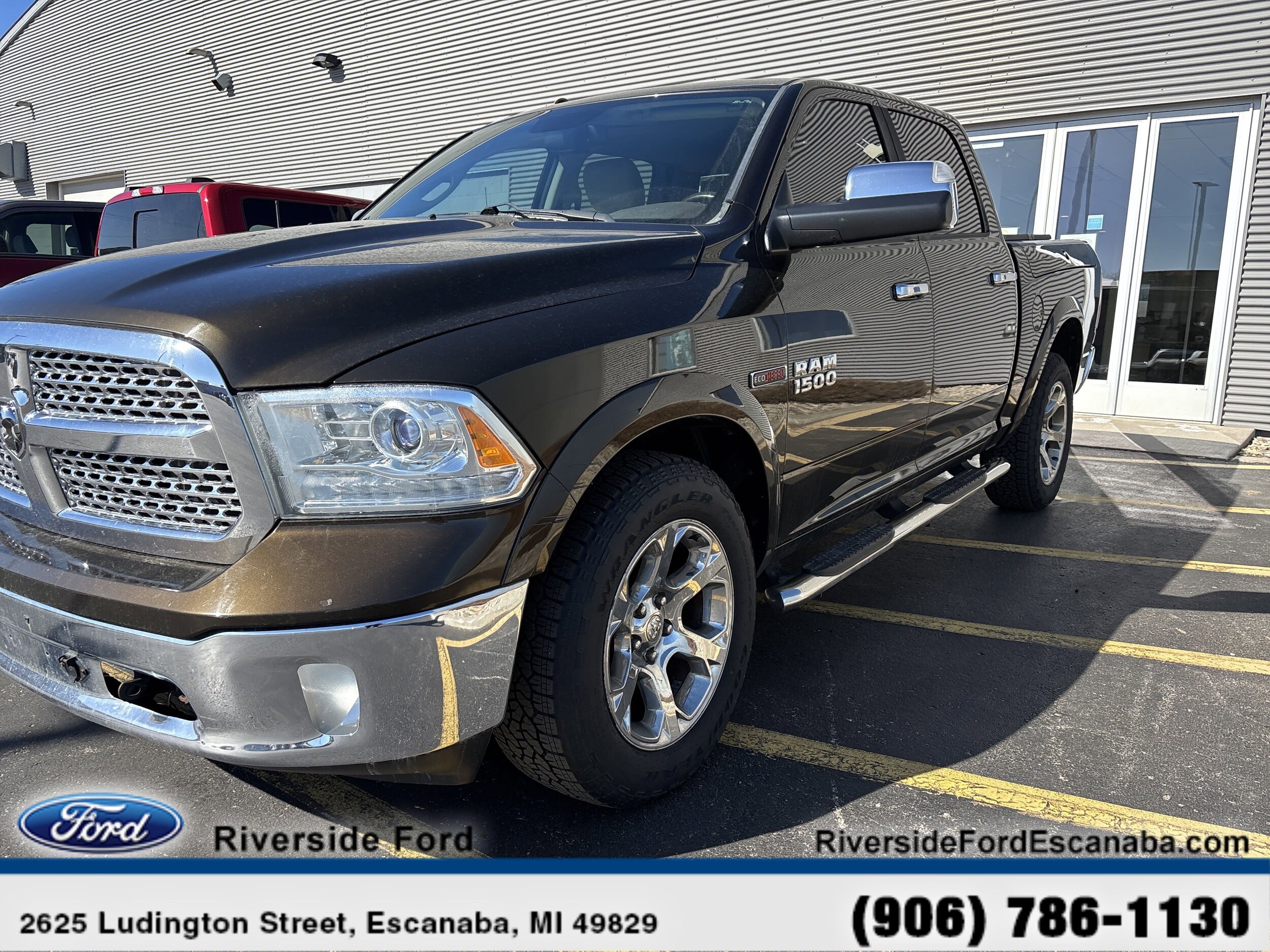 2014 Ram 1500 Laramie photo 3