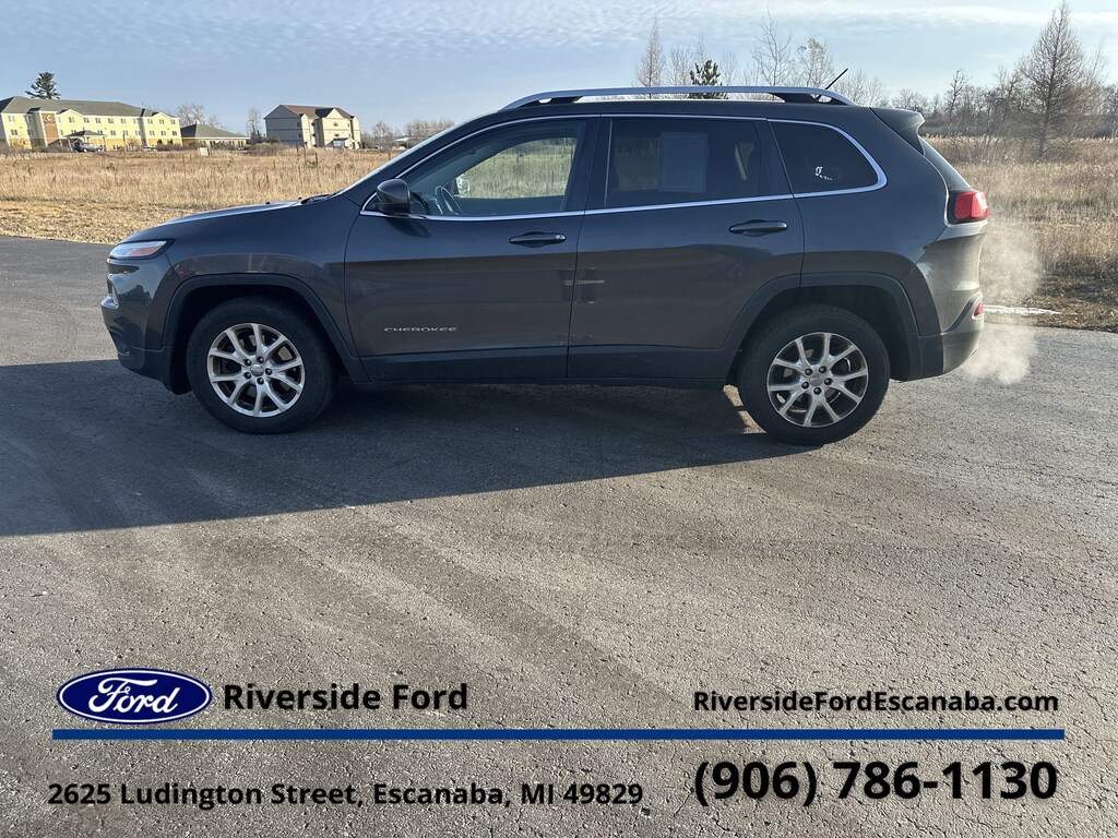 Used 2016 Jeep Cherokee Latitude FWD Latitude