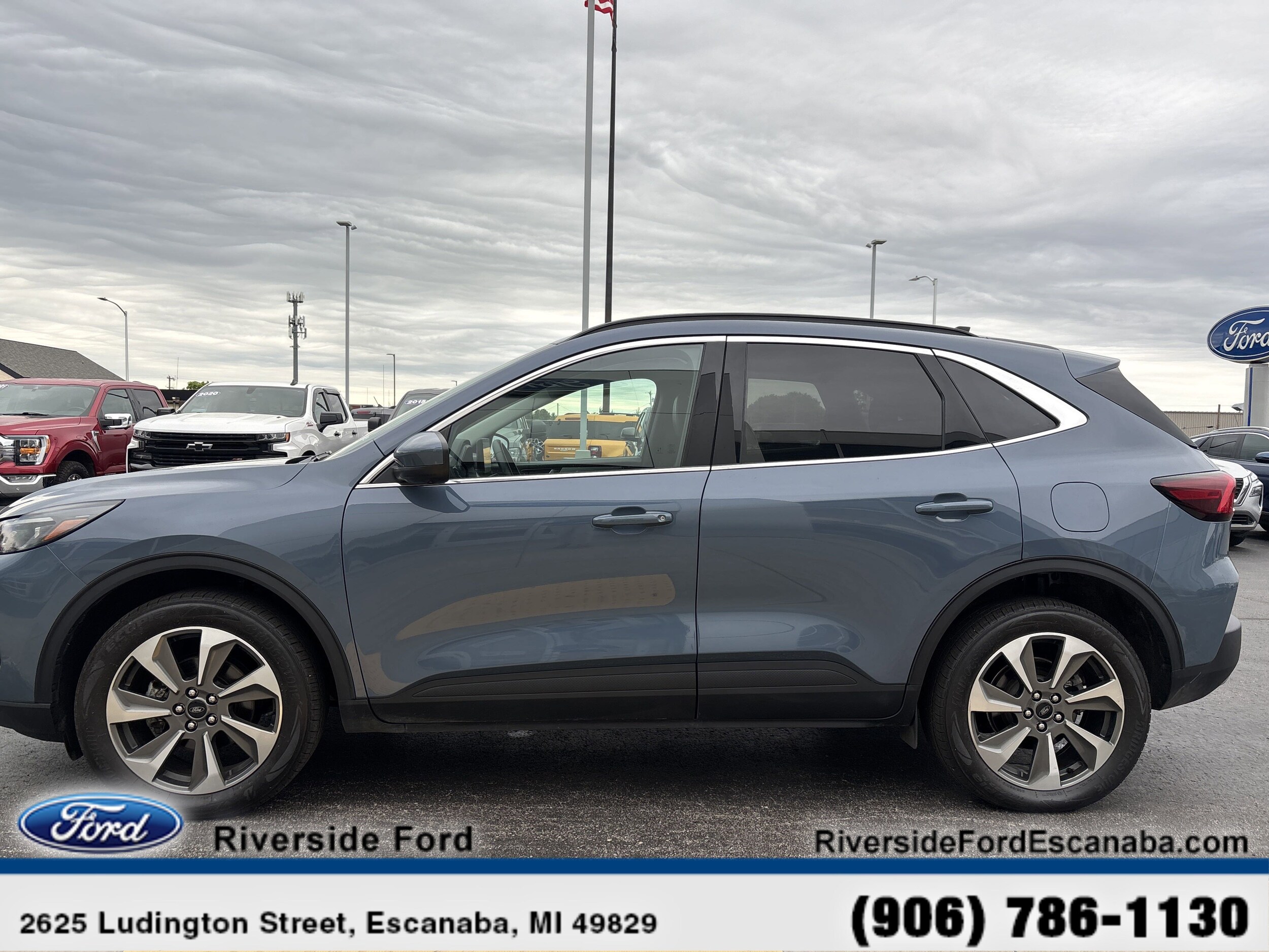 2024 Ford Escape Platinum photo 4