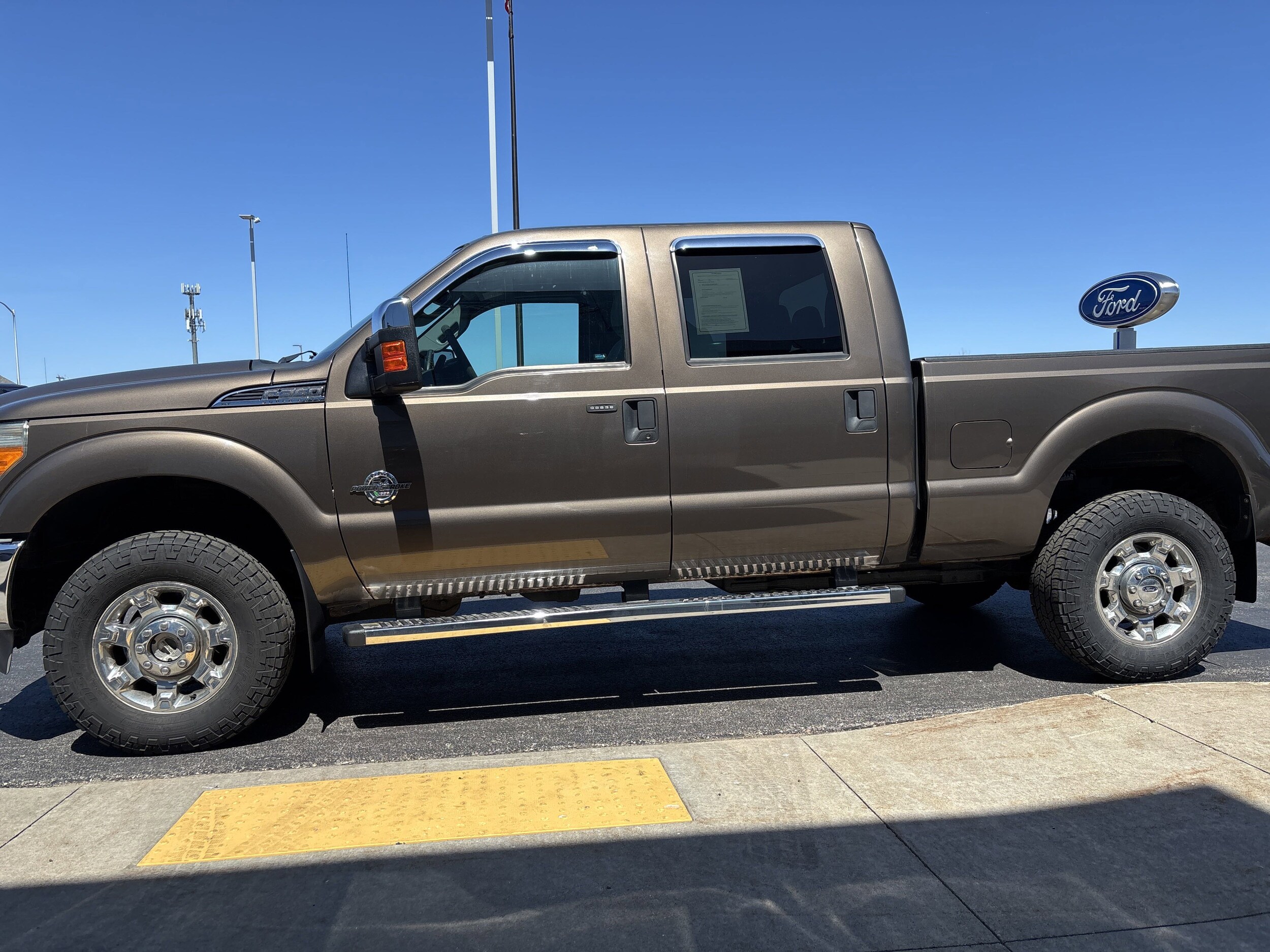 2015 Ford F-350 XLT photo 3