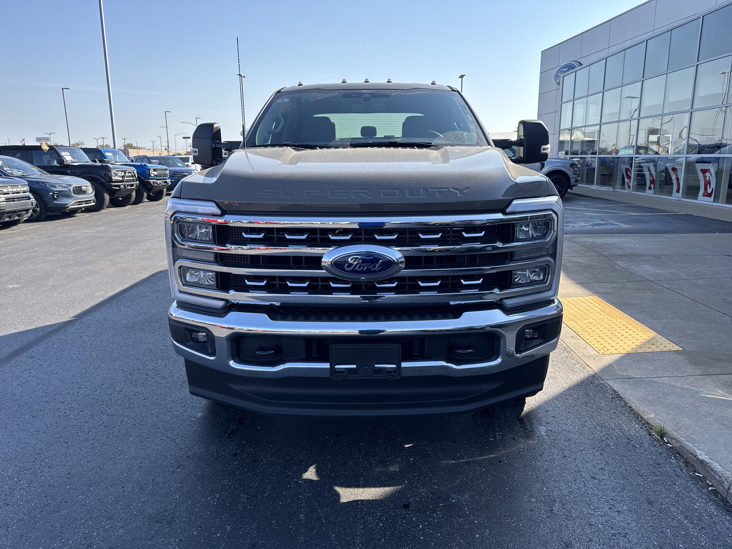 2026 Ford F-350 XLT photo 2