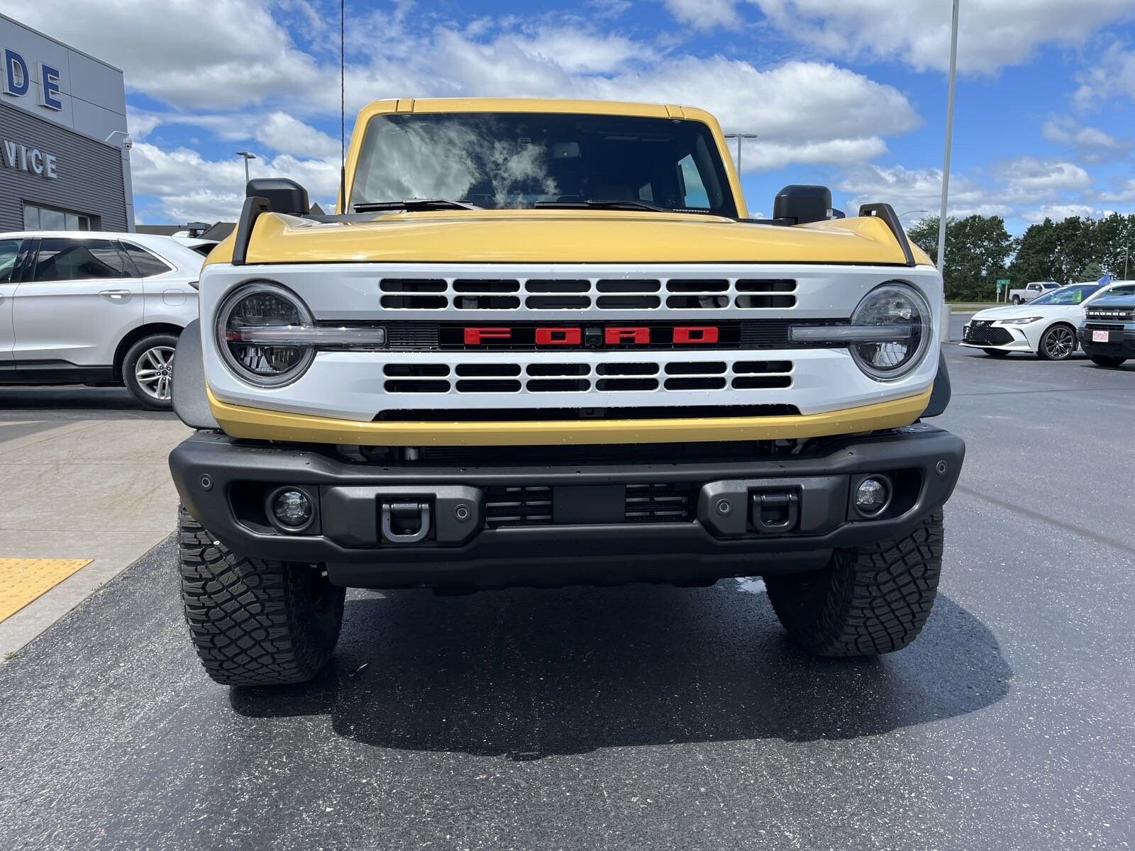 2024 Ford Bronco Heritage Limited First Edition photo 2