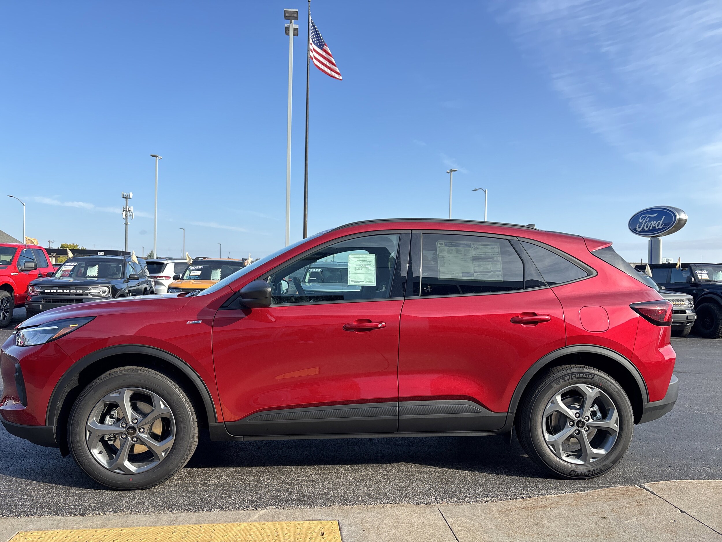 2026 Ford Escape ST-Line photo 3