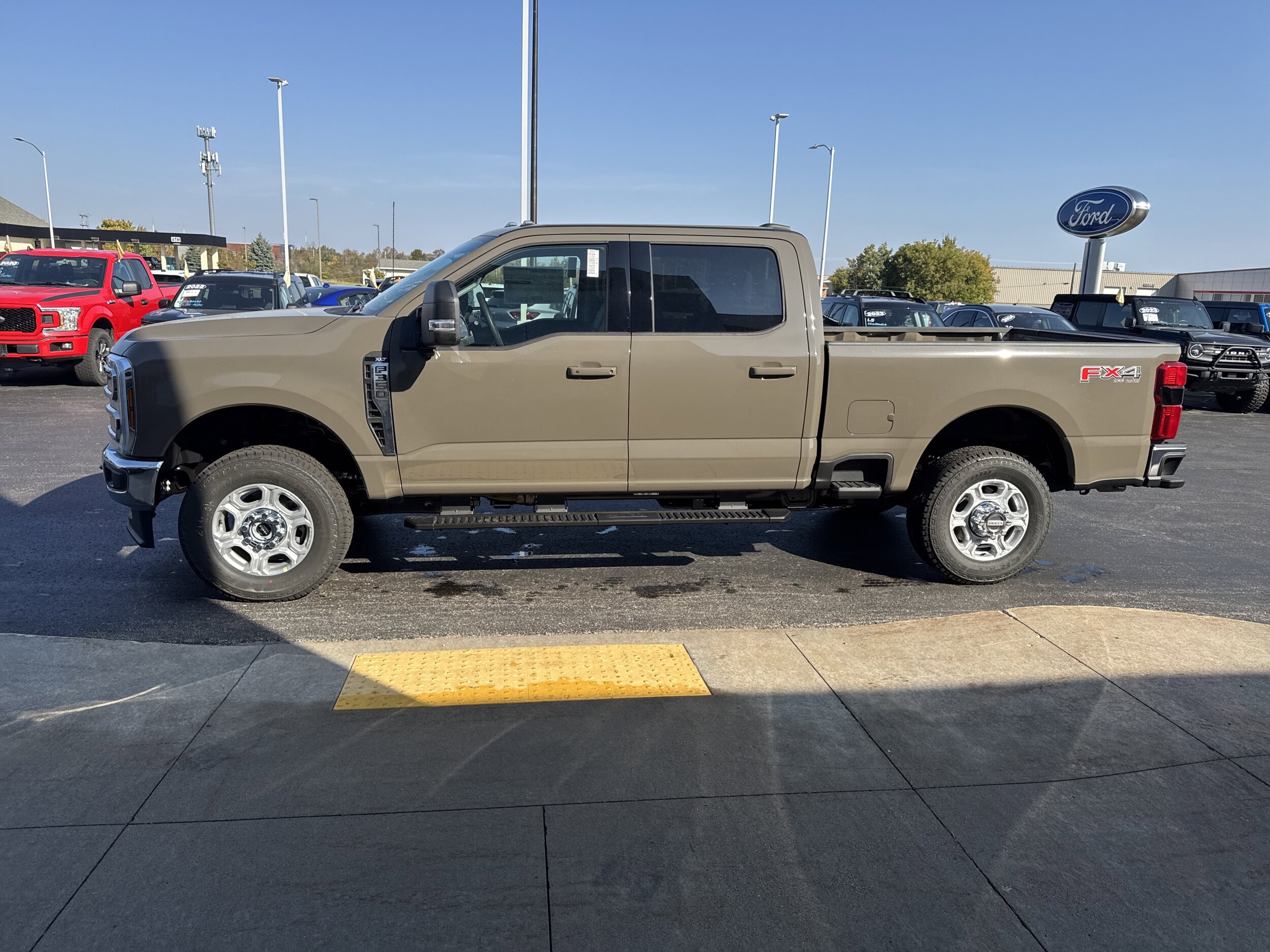 2026 Ford F-350 XLT photo 4