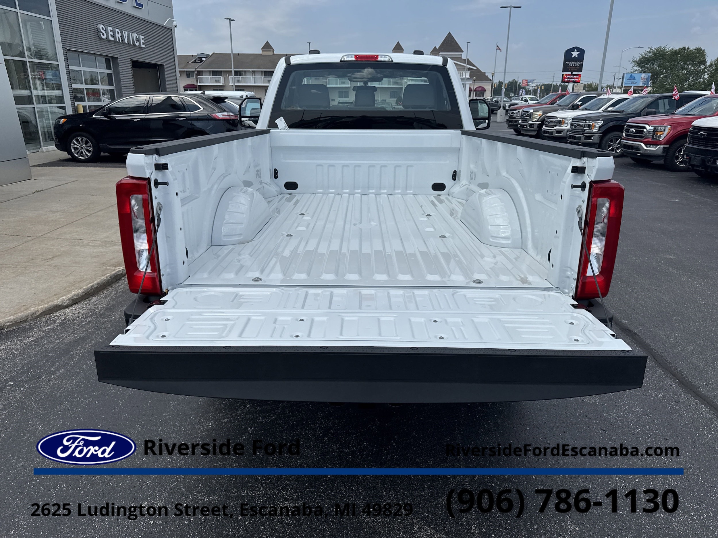 2025 Ford F-250 Super Duty XL - Photo 8