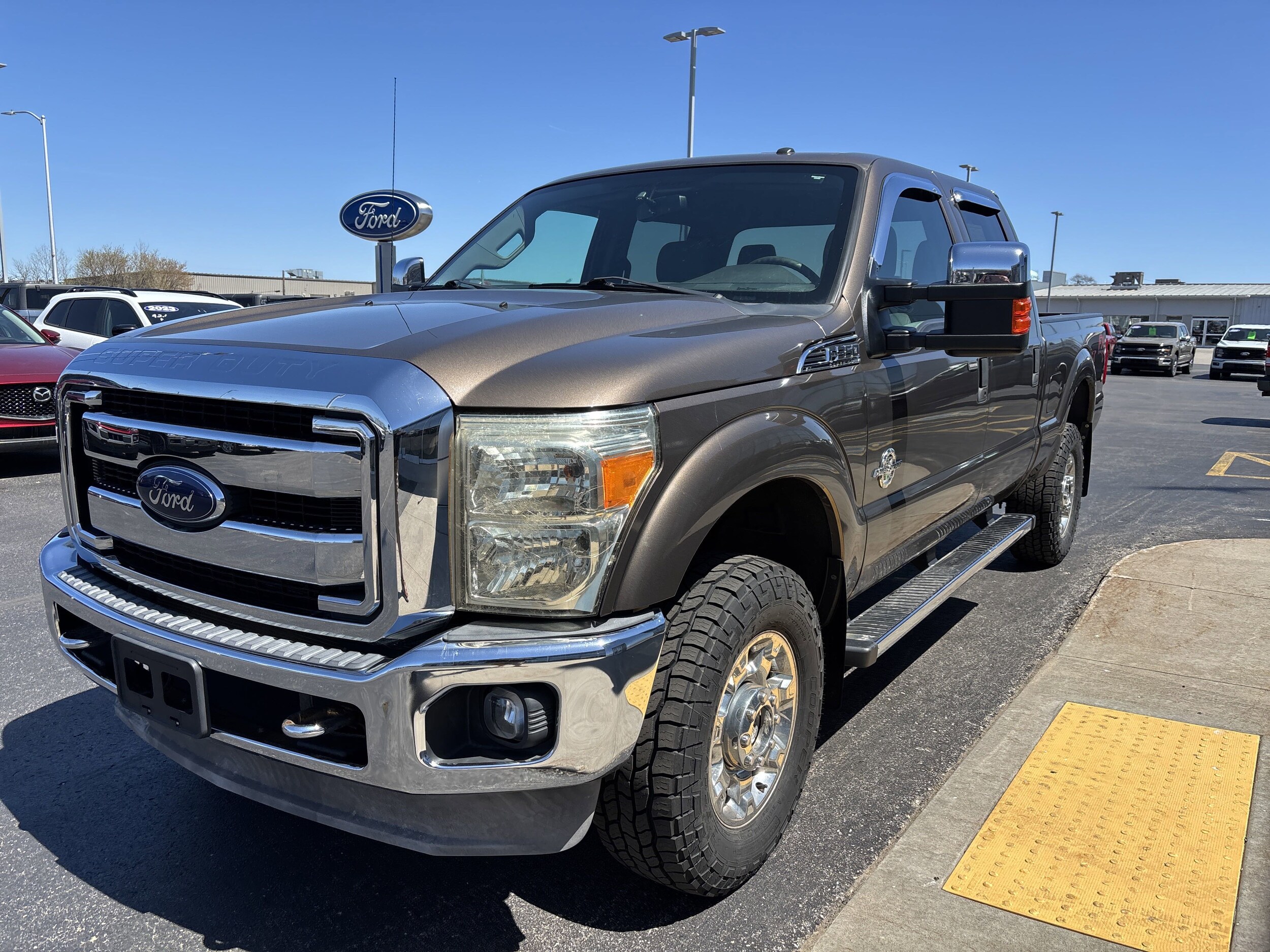 2015 Ford F-350 XLT photo 2