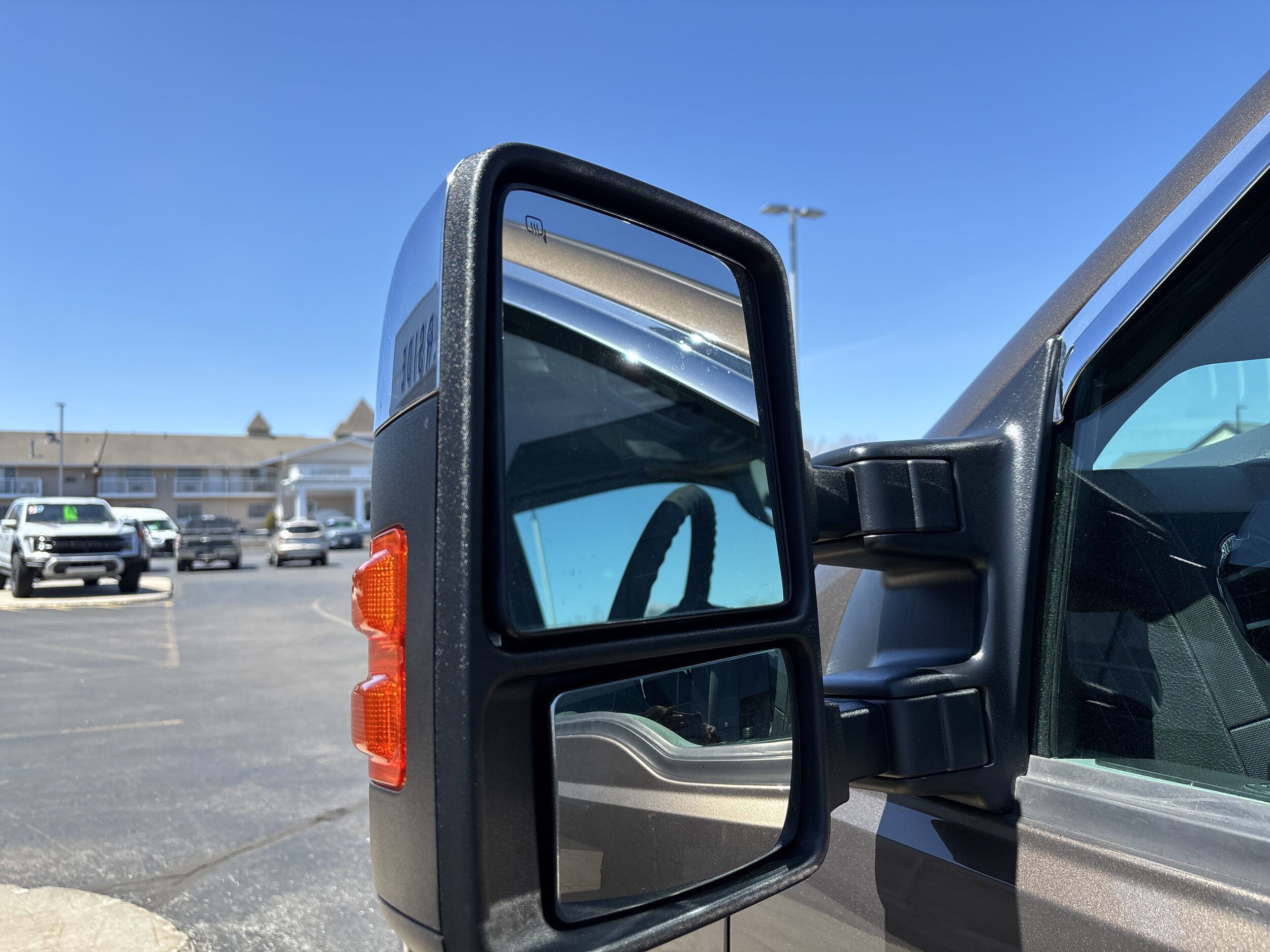 2015 Ford F-350 XLT photo 4