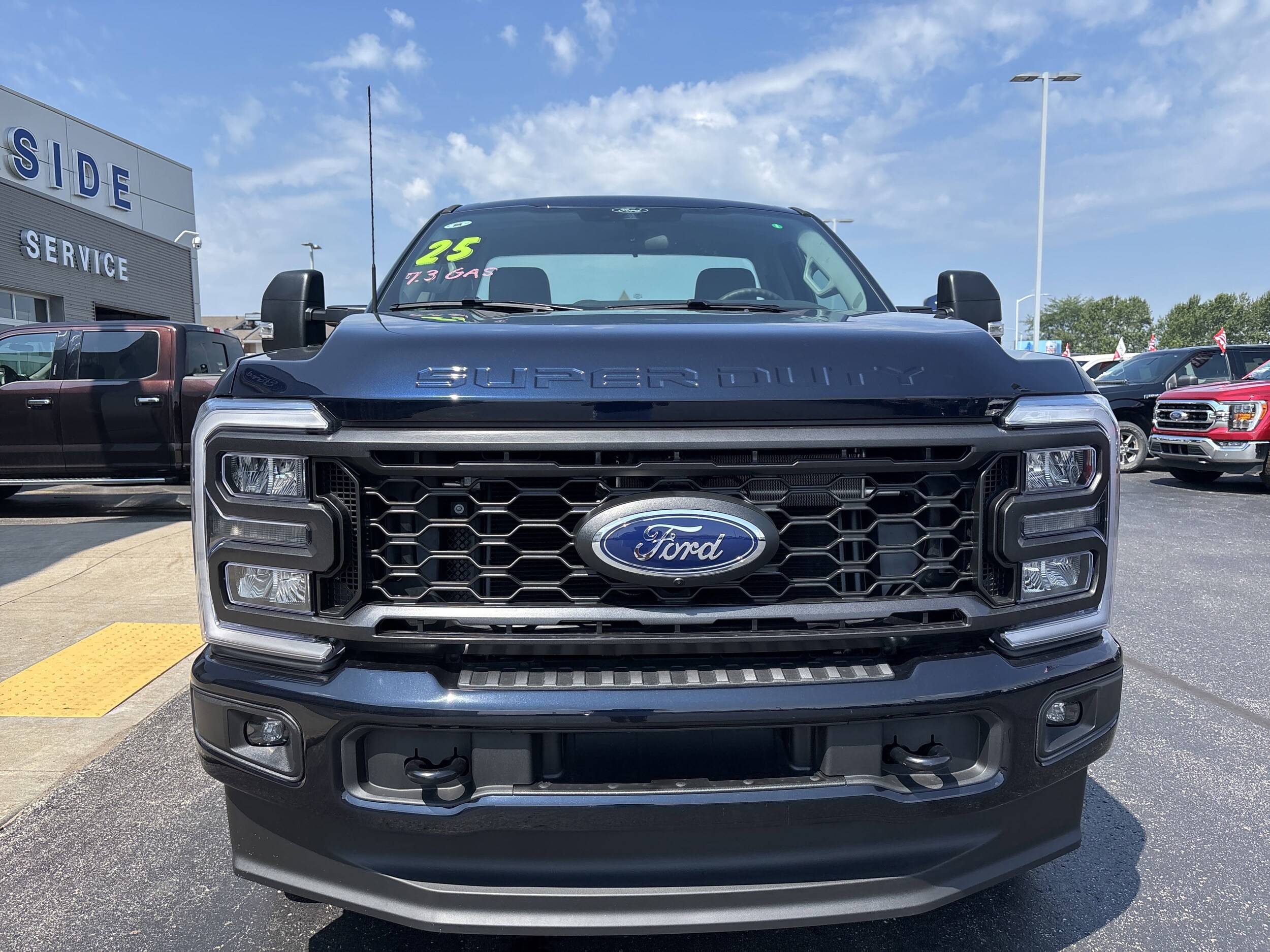 2025 Ford F-350 XL photo 2
