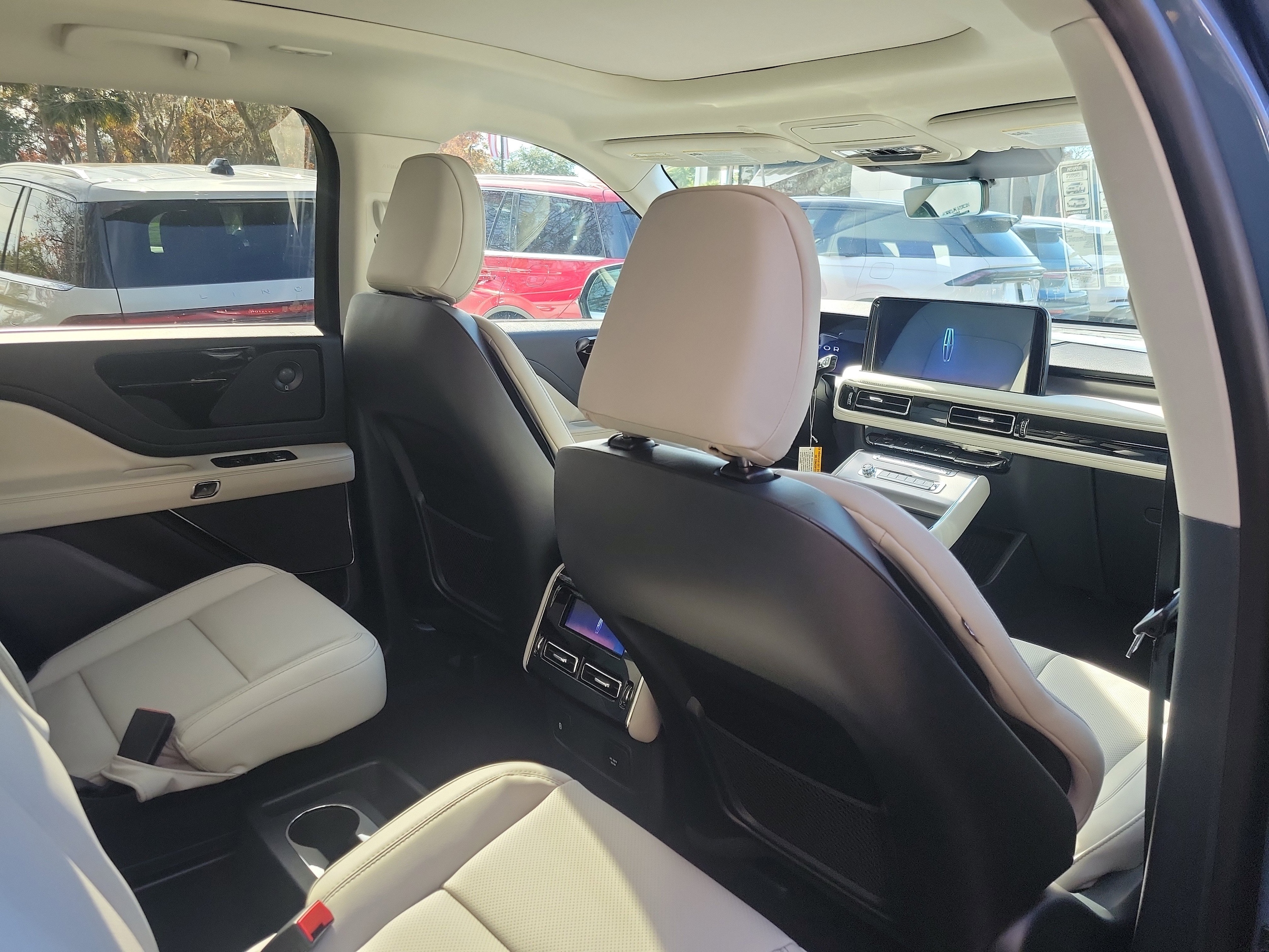 2026 Lincoln Aviator Premiere - Photo 11