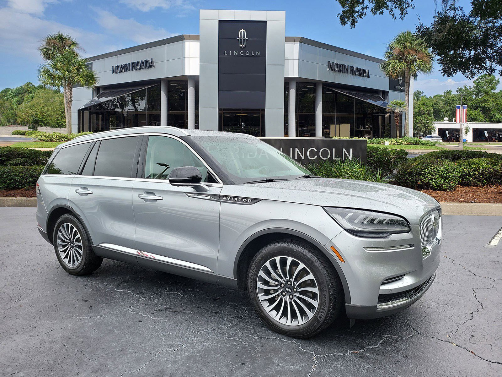 2023 Lincoln Aviator Reserve RWD's photo