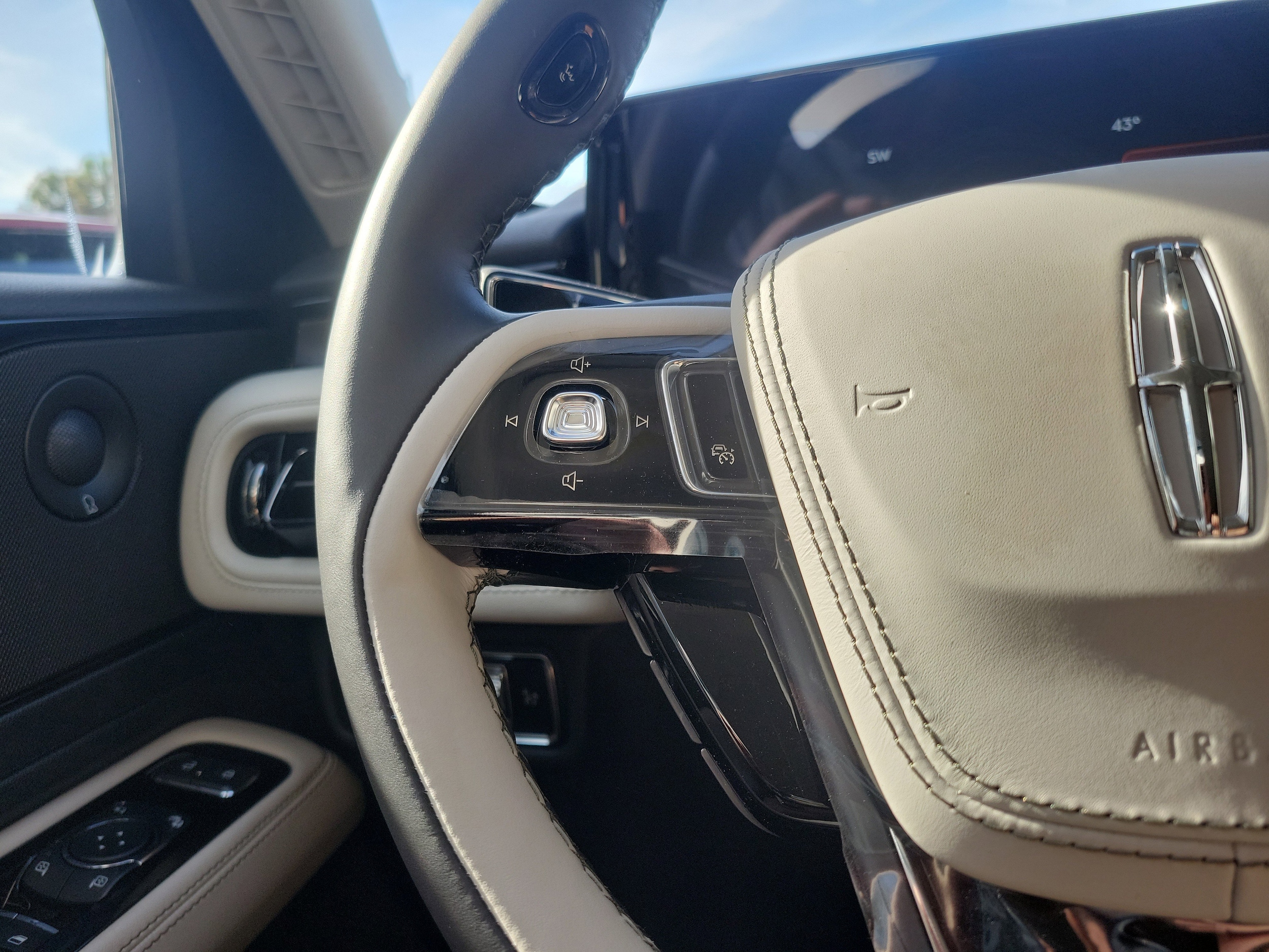 2026 Lincoln Aviator Premiere - Photo 25