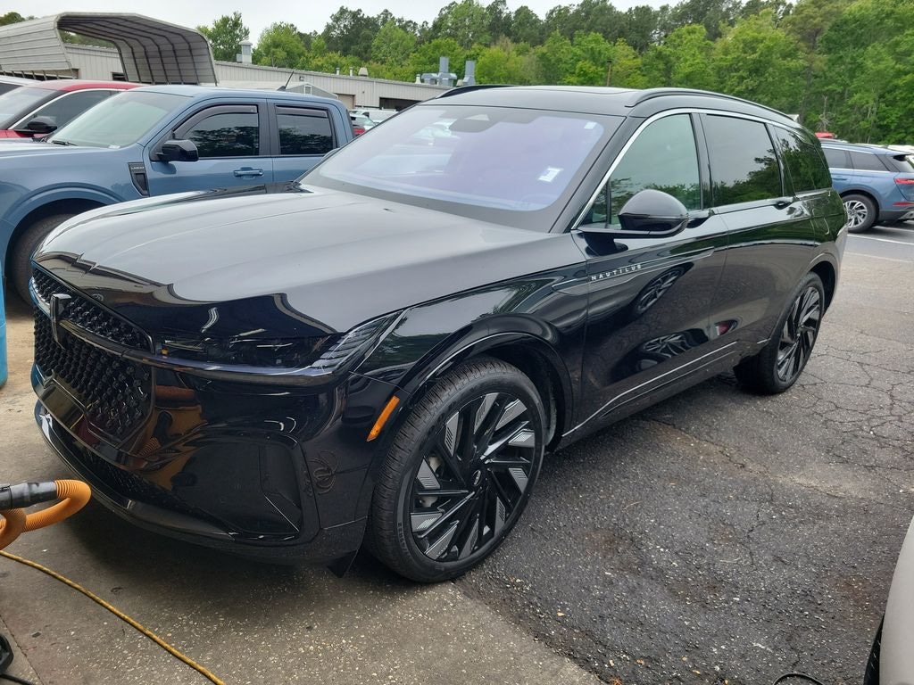 Certified 2025 Lincoln Nautilus Black Label SUV