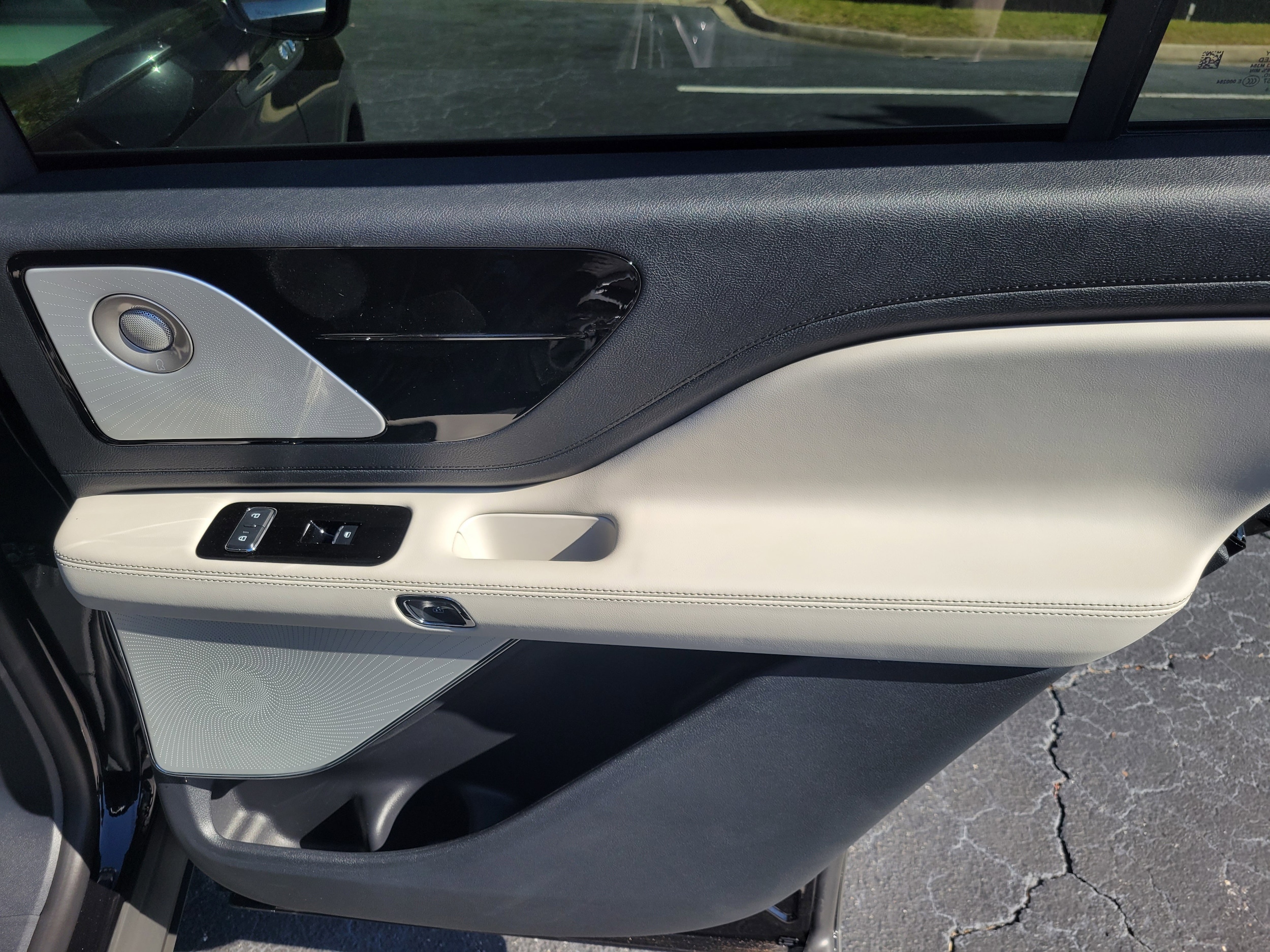 2025 Lincoln Aviator Reserve - Photo 14