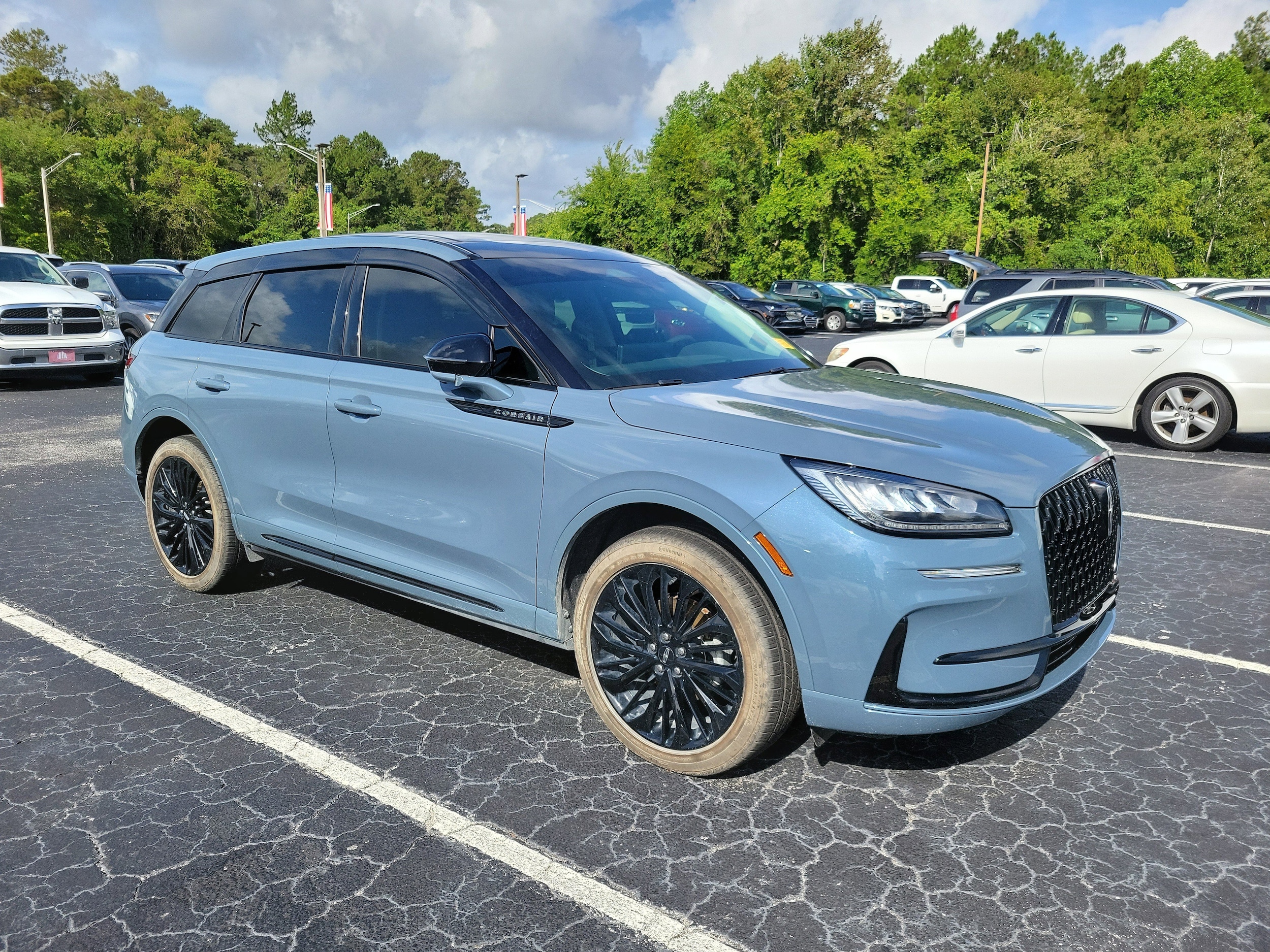 2024 Lincoln Corsair Premiere FWD's photo