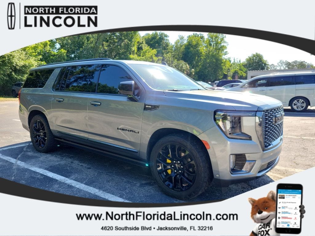 2023 GMC Yukon Denali Ultimate AWD's photo