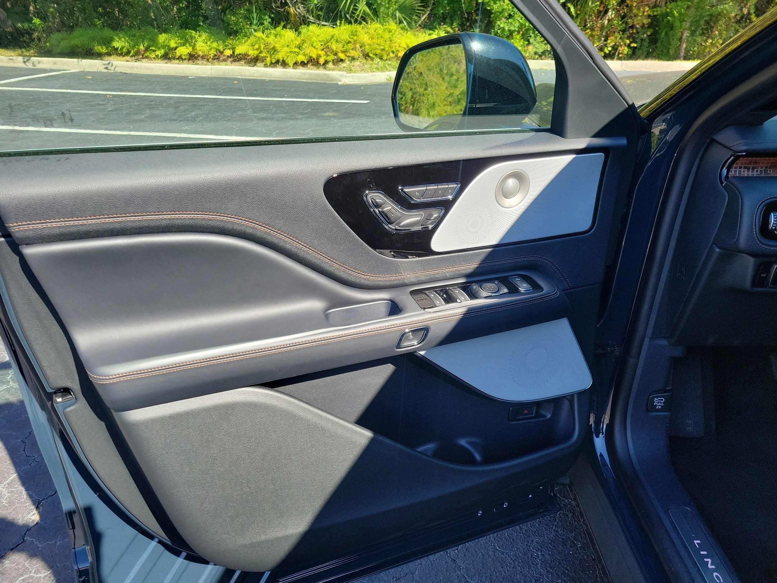 2025 Lincoln Aviator Black Label - Photo 20