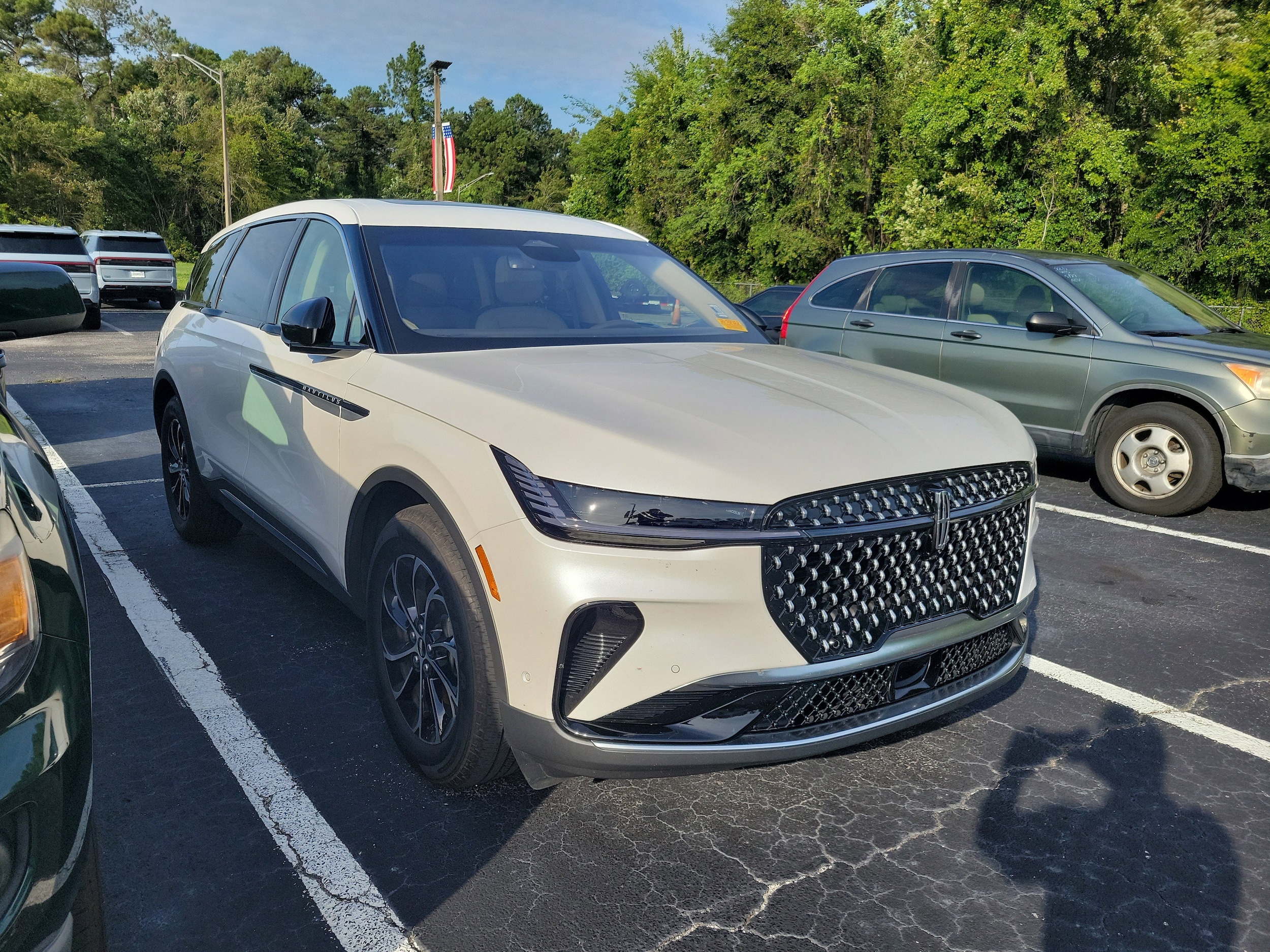 2024 Lincoln Nautilus Premiere AWD's photo