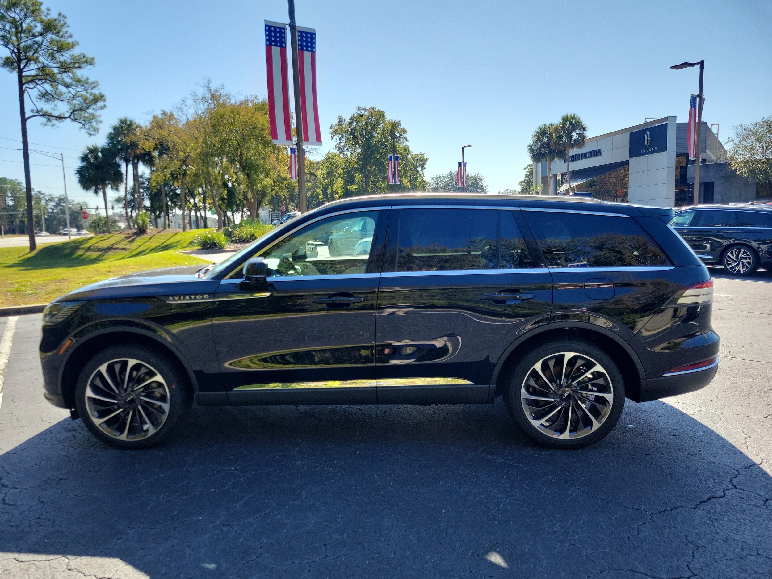 2025 Lincoln Aviator Reserve - Photo 4