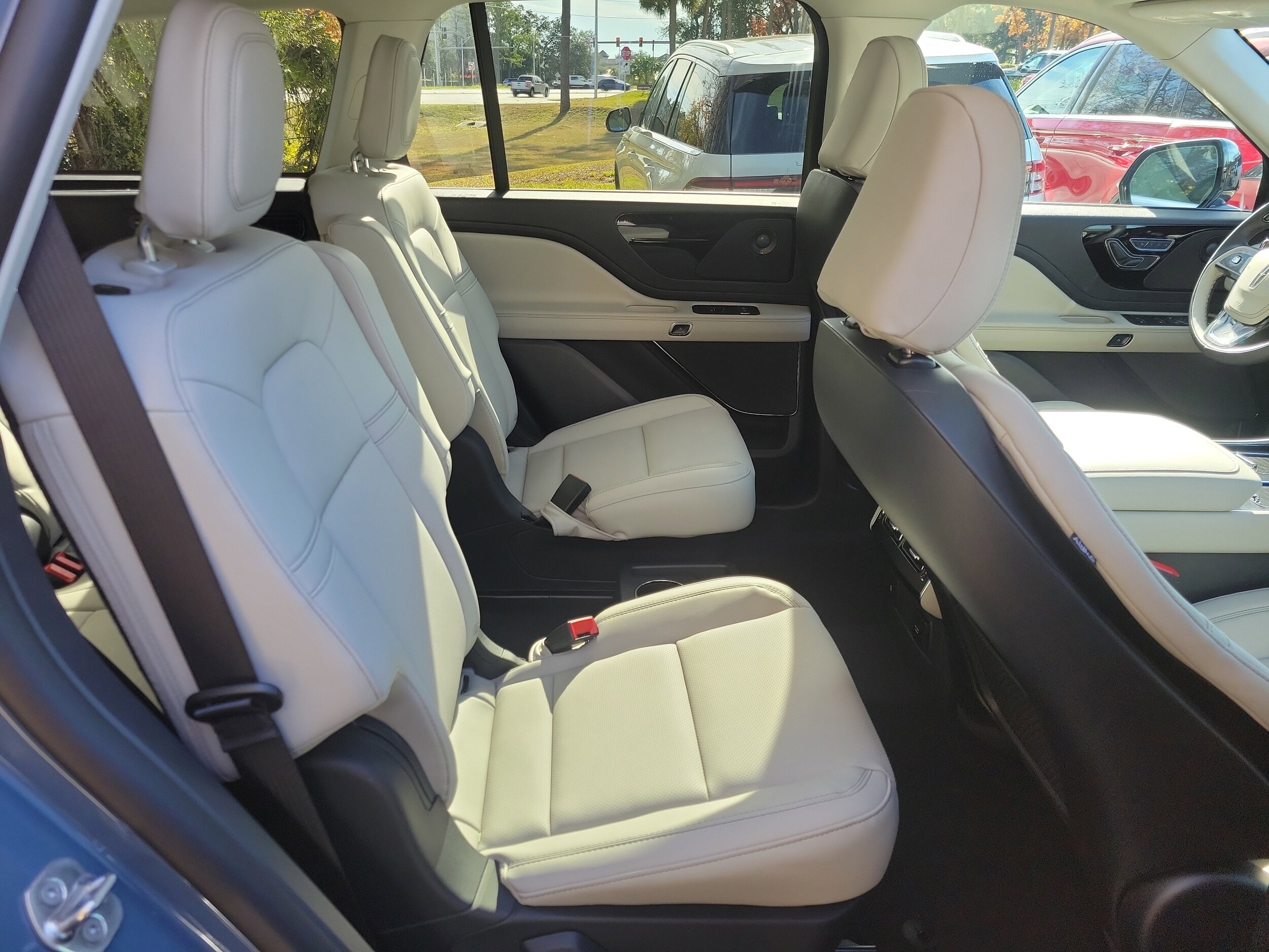 2026 Lincoln Aviator Premiere - Photo 12