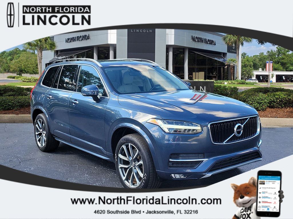 2019 Volvo XC90 Momentum