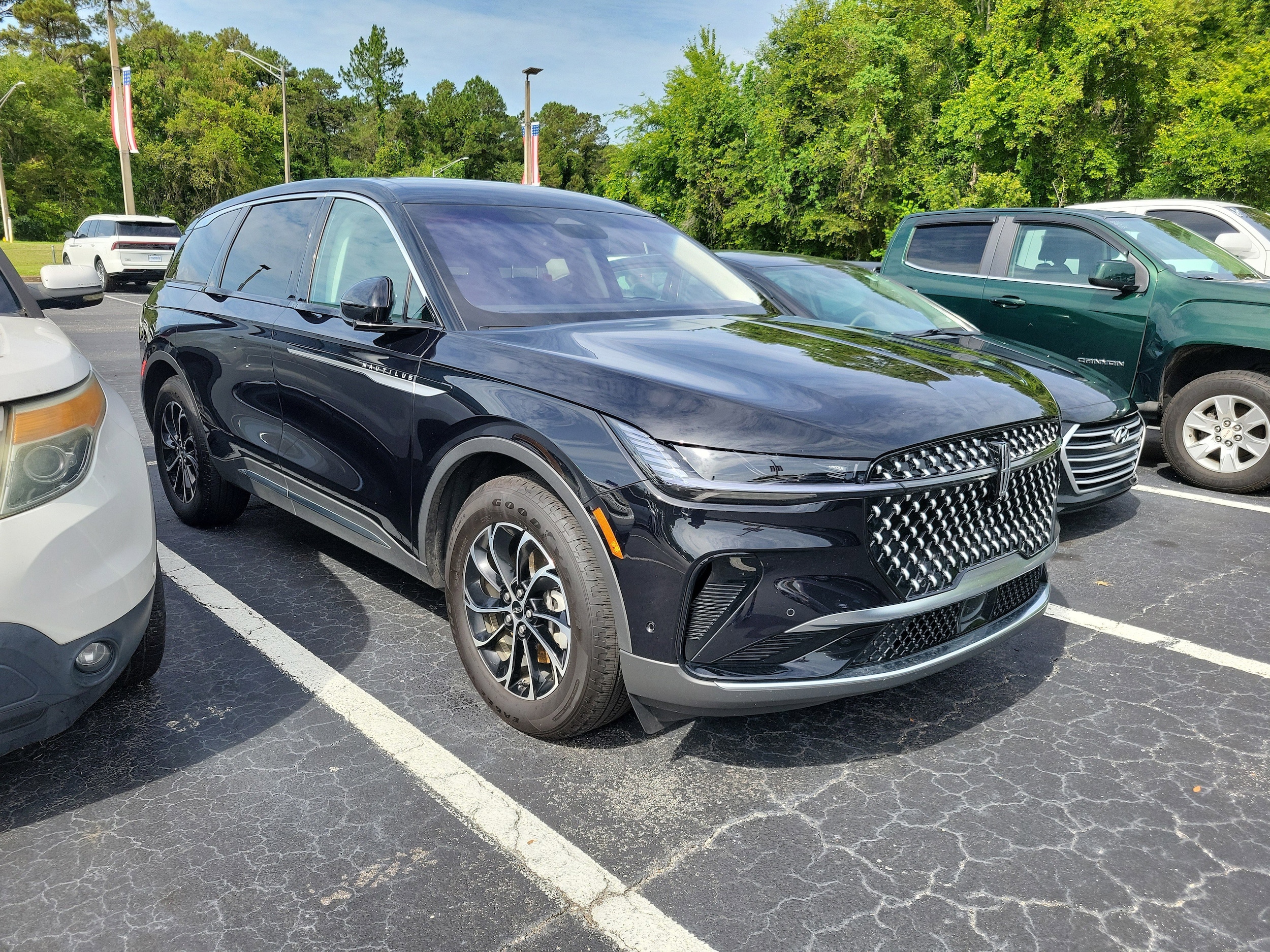 2024 Lincoln Nautilus Premiere AWD's photo
