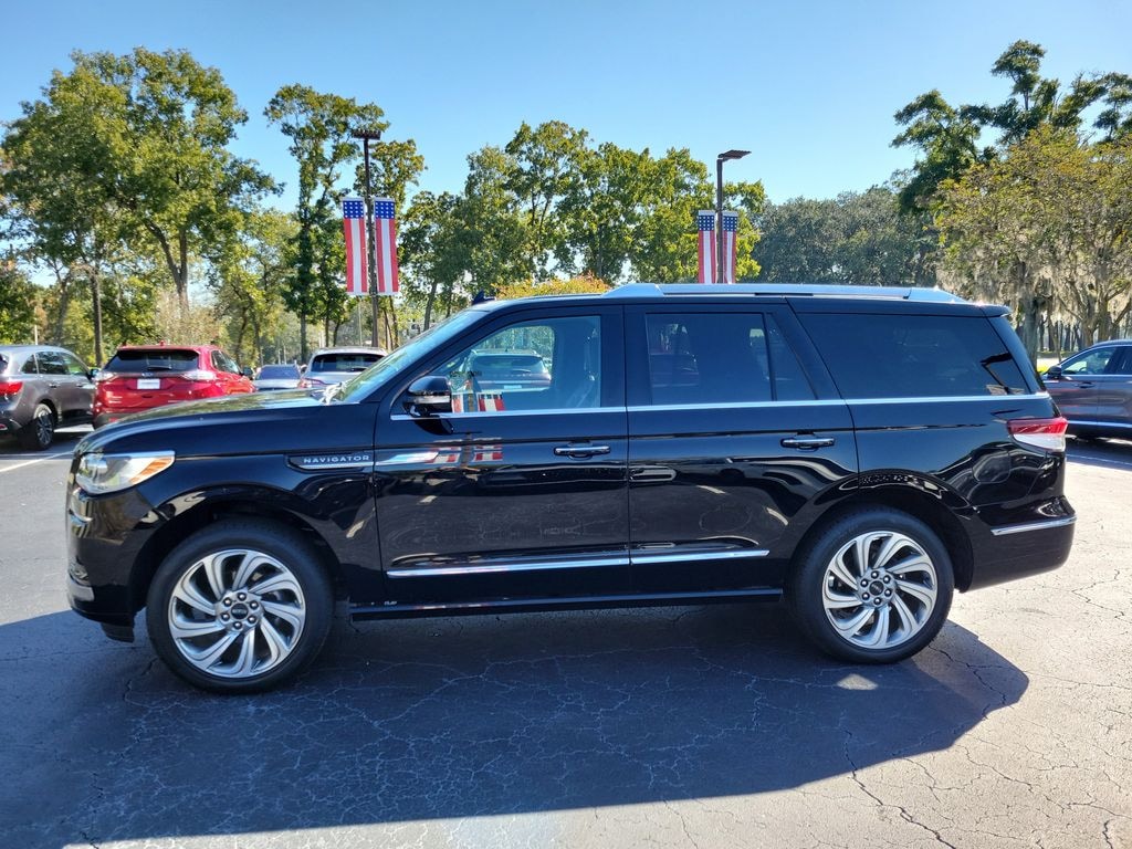 Certified 2022 Lincoln Navigator Standard Sport Utility