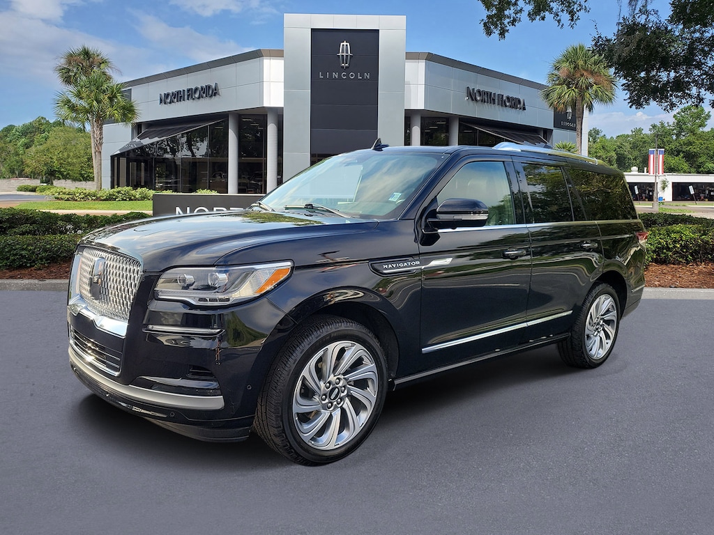 Used 2024 Lincoln Navigator Premiere Sport Utility