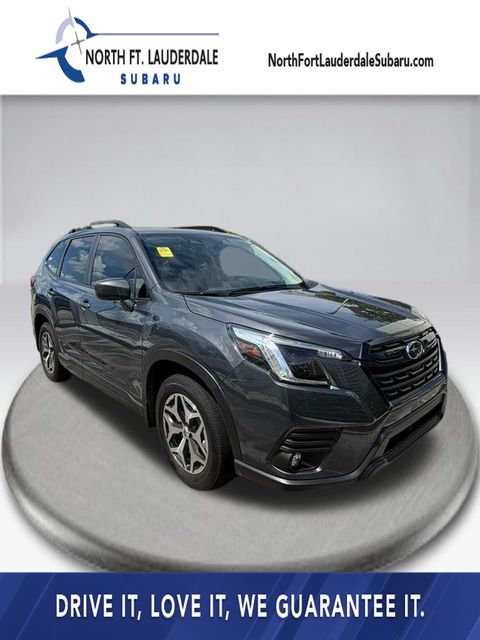 2024 Subaru Forester Premium's photo