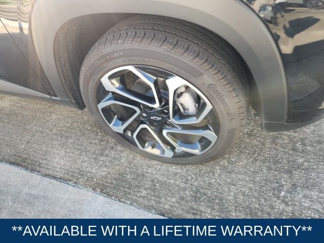 2025 Chevrolet Trax photo 3