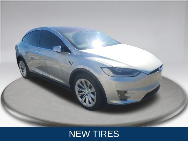2018 Tesla Model X 100D photo 2