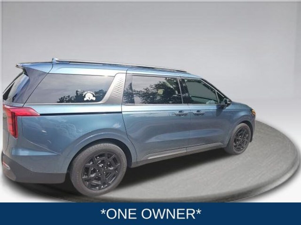Used 2025 Kia Carnival Hybrid SX Minivan/Van