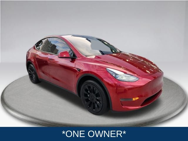 Used 2024 Tesla Model Y Long Range with VIN 7SAYGDED5RF054946 for sale in Kansas City