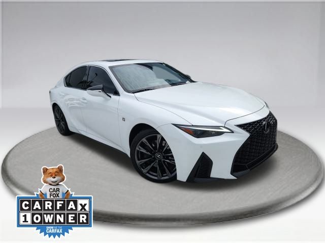 2023 Lexus IS 350 F SPORT photo 2