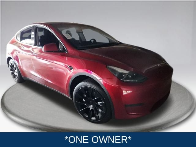Used 2024 Tesla Model Y Long Range with VIN 7SAYGDED5RF054946 for sale in Kansas City