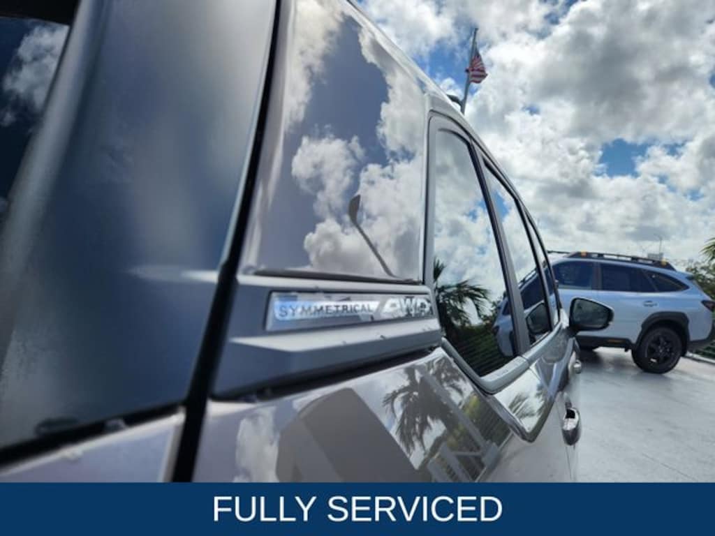 New 2025 Subaru Forester Hybrid Limited SUV