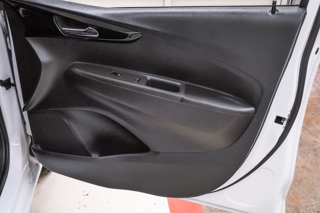 2020 Chevrolet Spark 2LT - Photo 28