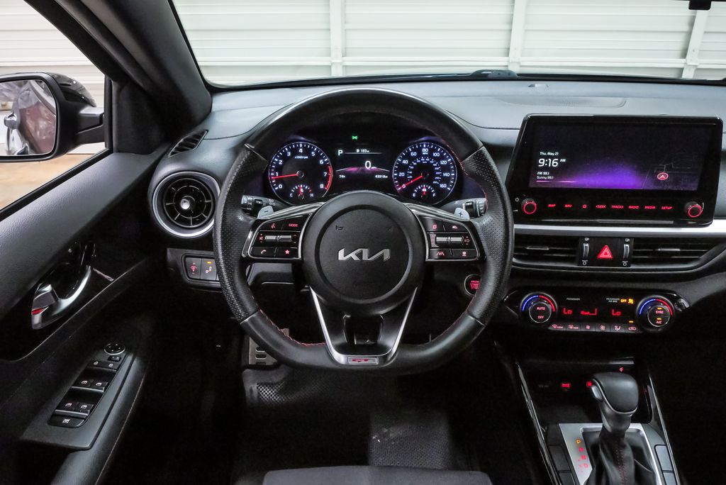 2023 Kia Forte GT - Photo 19