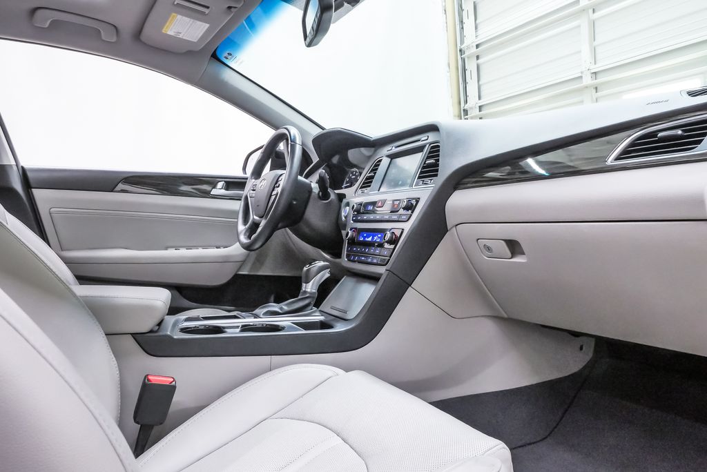 2017 Hyundai Sonata Limited - Photo 13