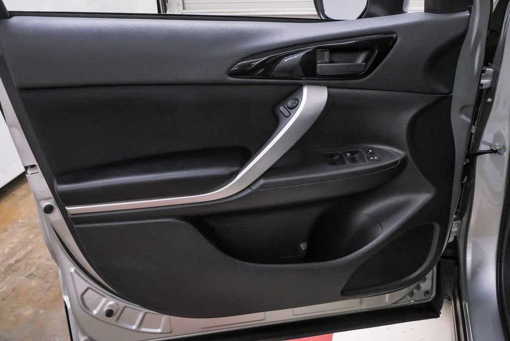 2020 Mitsubishi Eclipse Cross ES - Photo 23