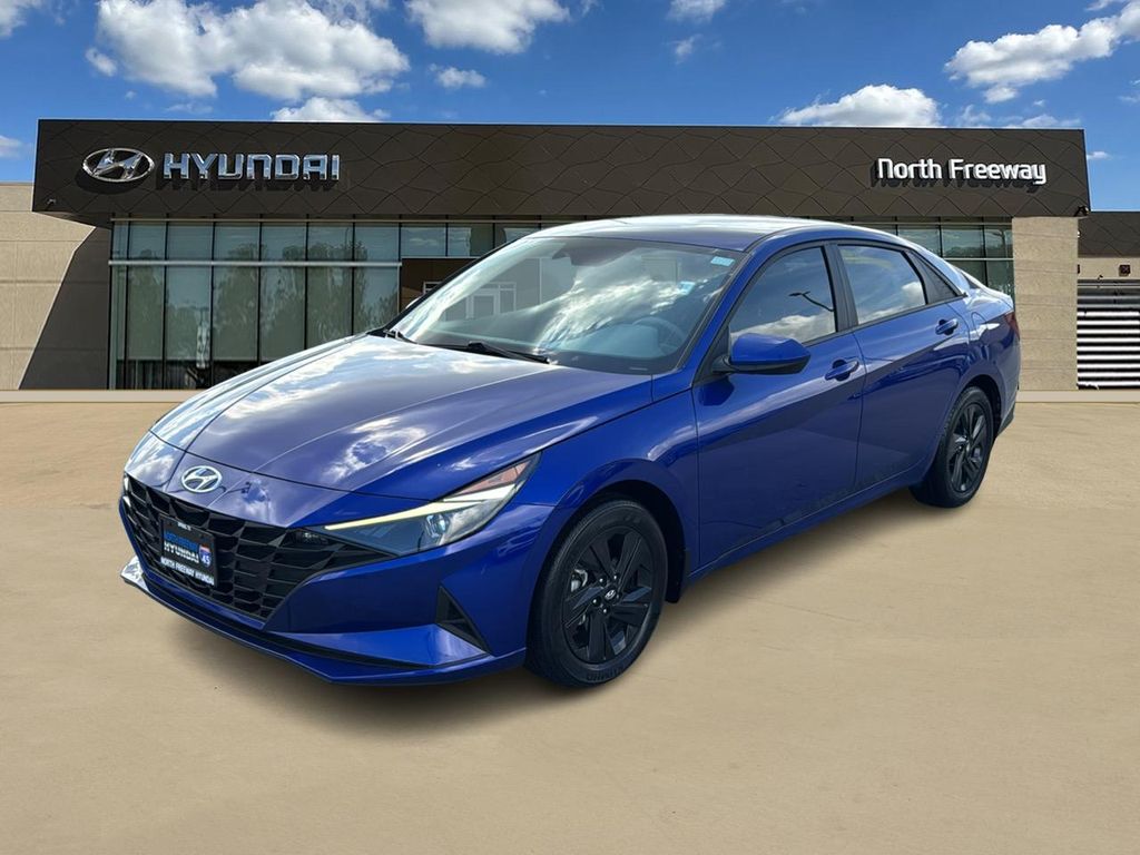 2023 Hyundai Elantra Sedan 