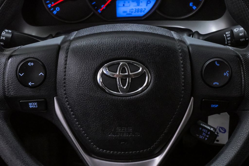 2016 Toyota RAV4 LE - Photo 19
