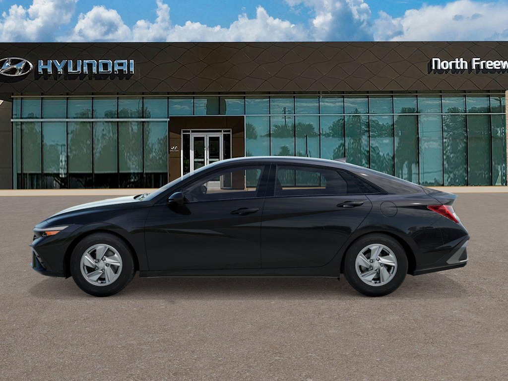 New 2026 Hyundai Elantra SE Sedan